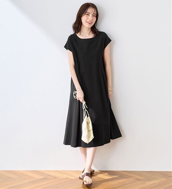 Viola e Viola（ヴィオラ エ ヴィオラ）の「【選べる２丈】綿１００％タック使いワンピース＜Ｓ～４Ｌ＞（チュニックワンピース）」｜ブラック