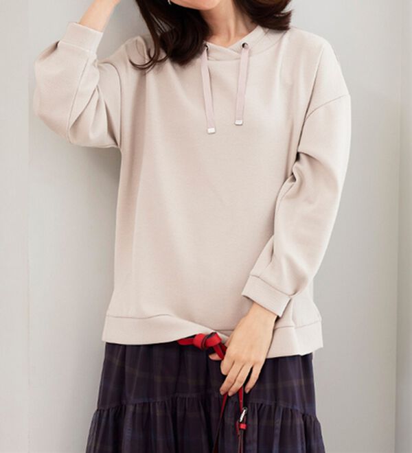 BELLUNA（ベルーナ）の「上品見えとろみワイドネックプルオーバー（カットソー）」｜詳細画像