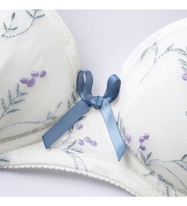 YU'NOW（ユナウ）の「ぷるるん谷間のノンワイヤーブラ＆ショーツ（ブラジャー＆ショーツセット）」｜詳細画像