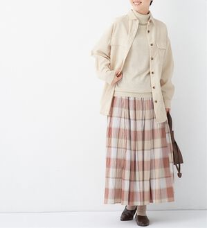 Viola e Viola（ヴィオラ エ ヴィオラ）の「綿１００％リブハイネックセーター（ニット・セーター）」｜オートミール