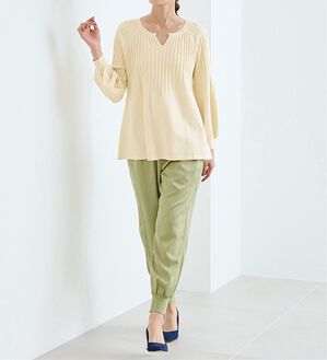 RANAN（ラナン）の「洗える！もちもちボリューム袖キーネックニット（チュニック）」｜オフホワイト