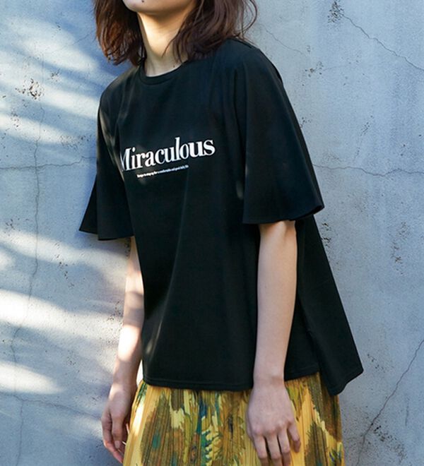 ひんやり！綿100％フレア袖大人ロゴTシャツ - ベルーナ【公式】