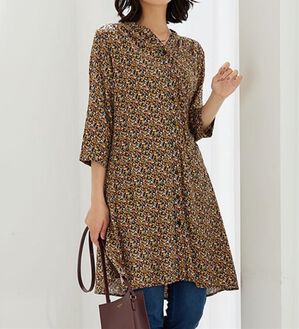 BELLUNA（ベルーナ）の「レーヨンプリントギャザー使いワンピース（その他ワンピース）」｜多色系花柄