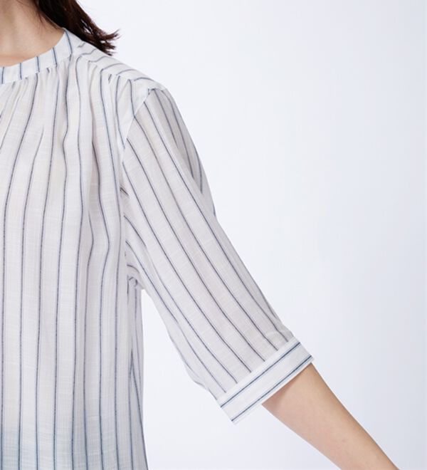 BELLUNA（ベルーナ）の「スラブ素材スキッパーデザインシャツチュニック（チュニック）」｜詳細画像