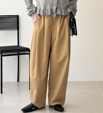 GeeRA（ジーラ）の「【Ｏ脚カバー】楽ちん美脚カーブパンツ（フルレングスパンツ）」
