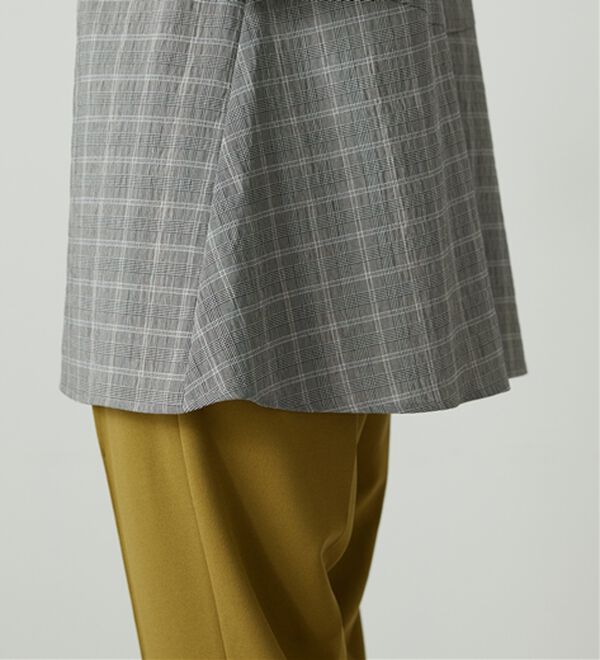 BELLUNA（ベルーナ）の「サッカー素材バックフレアーブラウス（ブラウス）」｜詳細画像