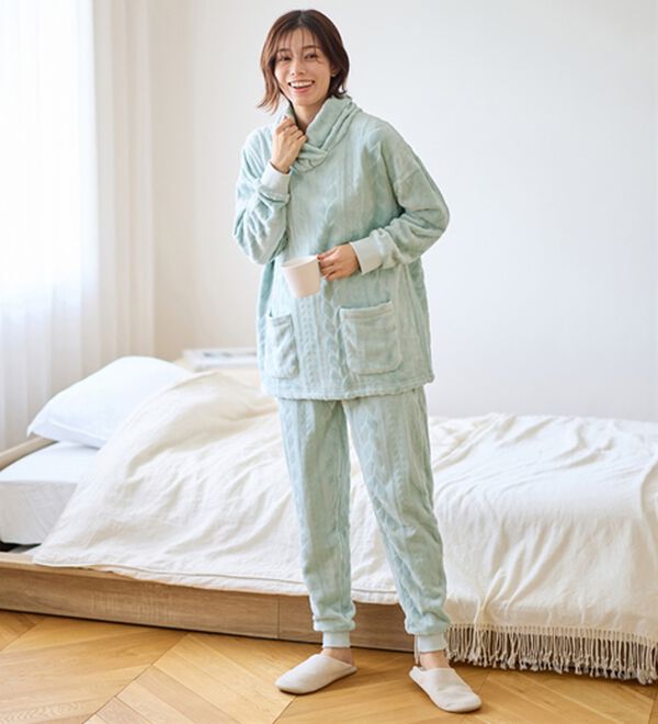 LAVIENNE（ラヴィエンヌ）の「寒がりさんのためのふわっもこケーブルフリースパジャマ（パジャマ・ルームウェア）」｜詳細画像