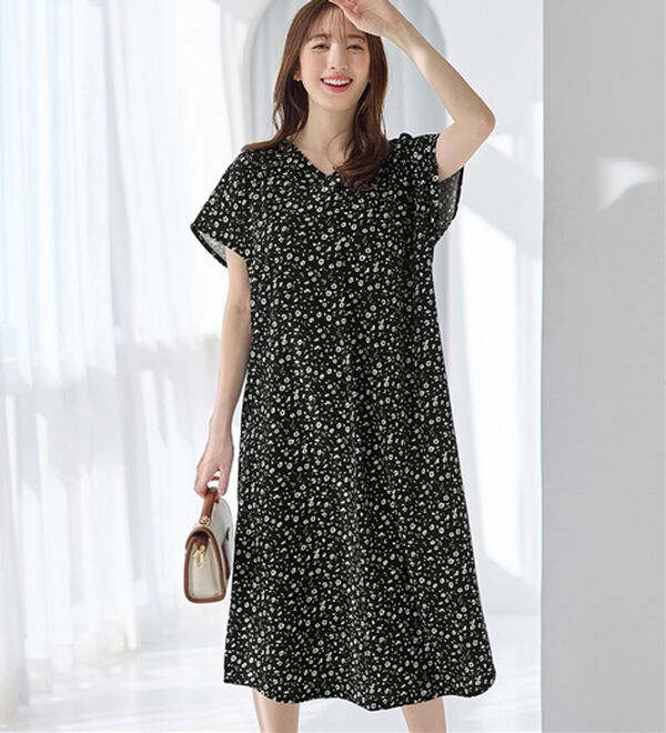 alotta（アロッタ）の「【４つの機能付】ひんやりフロントタックＶネックゆるワンピース（カットソーワンピース）」｜詳細画像