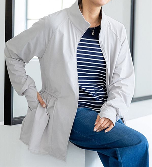 BELLUNA（ベルーナ）の「ギャザー切替ラッシュガードＵＶ対策ジャケット（パーカー）」｜詳細画像