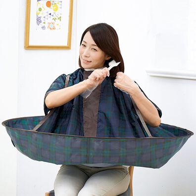 「ジャンボ散髪マント（コスメ・メイク小物）」