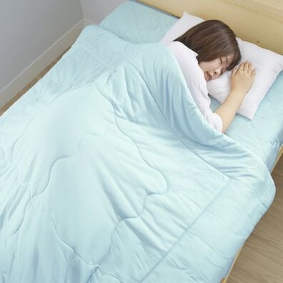 iellio（イエリオ）の「ひんやりッチ　リバーシブル冷感とろける肌掛布団＜ブランケット・夏用掛布団＞（掛布団）」