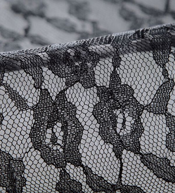 BELLUNA（ベルーナ）の「レース切替タック使いフォーマルブラウス（チュニック）」｜詳細画像