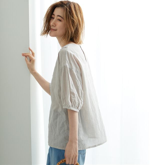 BELLUNA（ベルーナ）の「華やかモチーフレースデザインブラウス（ブラウス）」｜詳細画像