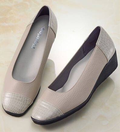 ルフラン（ルフラン）の「フィグリーノ　４Ｅクロコ型押やわらかレザーパンプス（パンプス）」