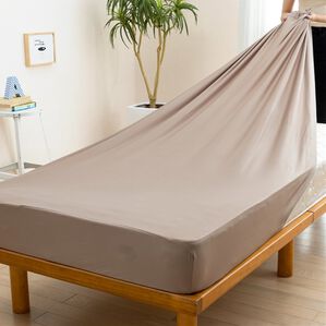 iellio（イエリオ）の「強冷感！お買得のびのびシーツ＜洗える・ベッドシーツ・ボックスシーツ・フィットシーツ・伸縮・シングル・セミダブル・ダブル＞（敷布団カバー・シーツ）」｜冷感モカブラウン
