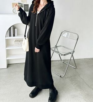 GeeRA（ジーラ）の「【あったか裏起毛】ハーフジップパーカーワンピース（カットソーワンピース）」｜ブラック
