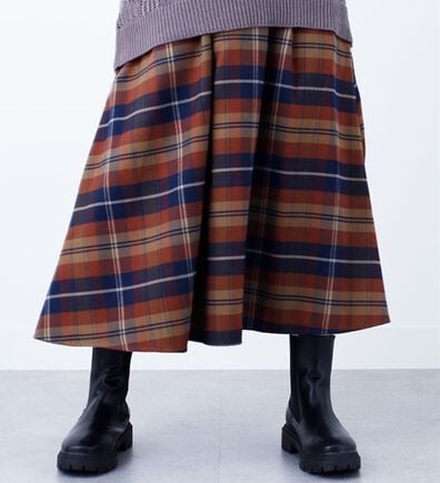 BELLUNA（ベルーナ）の「大人顔チェックスカート（ロングスカート）」