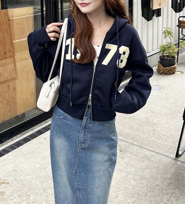 GeeRA（ジーラ）の「ロゴスウェットパーカー（パーカー）」｜詳細画像