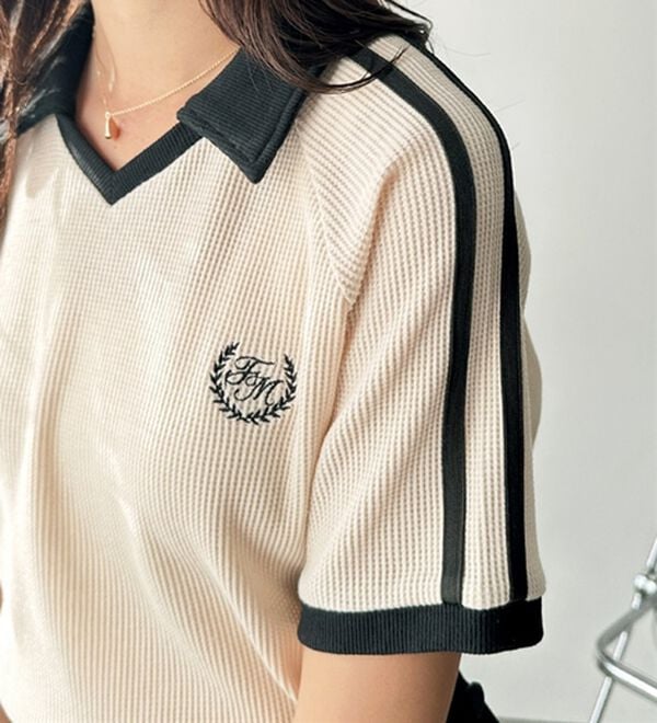GeeRA（ジーラ）の「ワッフル刺しゅうポロシャツ（カットソー）」｜詳細画像