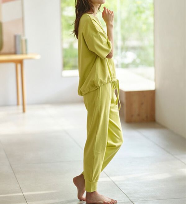 YU'NOW（ユナウ）の「【２点セット】コットン１００％ウエストドローストリングプルオーバー上下セット（パジャマ・ルームウェア）」｜詳細画像