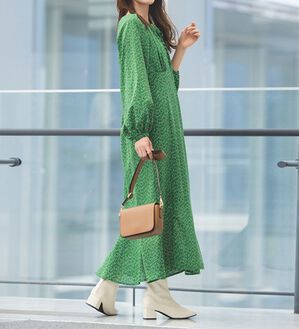 RANAN（ラナン）の「小花柄プリントマーメイドワンピース（プリントワンピース）」｜グリーン