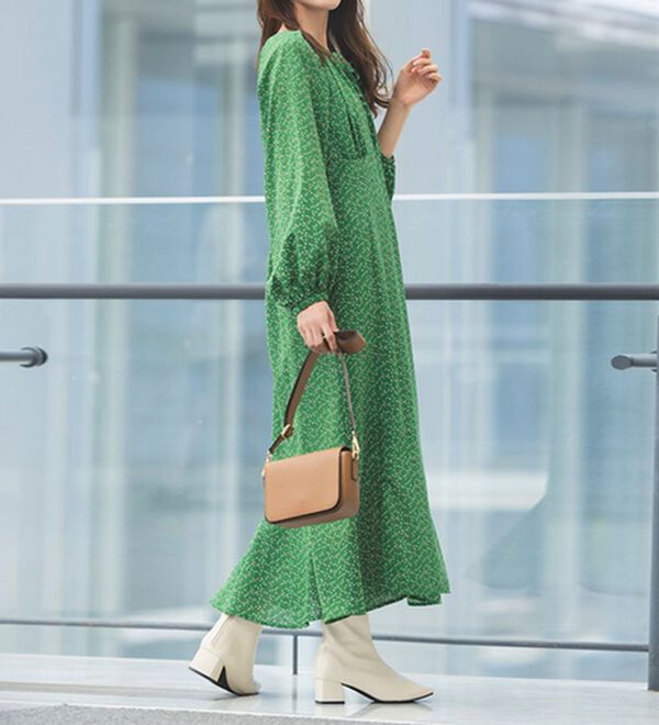 RANAN（ラナン）の「小花柄プリントマーメイドワンピース（プリントワンピース）」｜グリーン