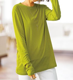 BELLUNA（ベルーナ）の「透けすぎない！シアー素材クルーネックプルオーバー（カットソー）」｜詳細画像