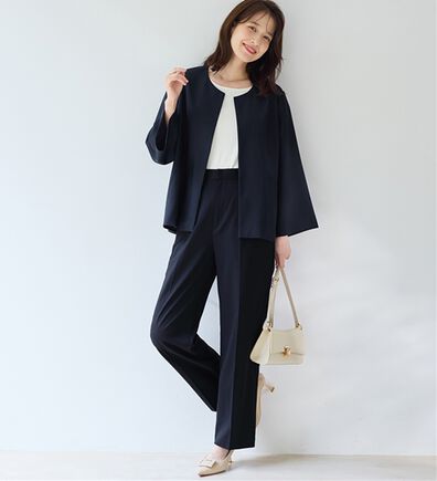 Viola e Viola（ヴィオラ エ ヴィオラ）の「【選べるボトムス】２点セット洗える！テントラインジャケットスーツ（パンツスーツ）」