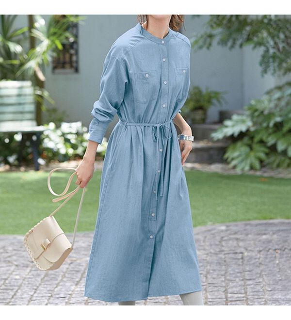 【Vivienne Westwood】ブルーデニムシャツワンピース　オーブボタン Vivienne Westwood（ヴィヴィアンウエストウッド）の「ｺｯﾄﾝ