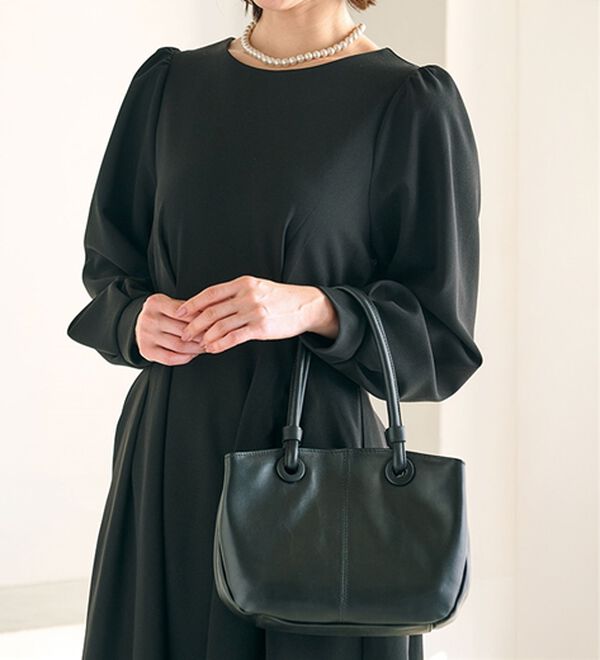 BELLUNA（ベルーナ）の「羊革多収納フォーマルバッグ（ハンドバッグ）」｜詳細画像