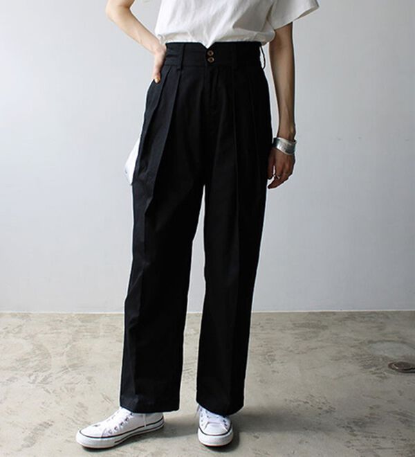 GeeRA（ジーラ）の「ハイウエストタックデザインチノパンツ（フルレングスパンツ）」｜ブラック