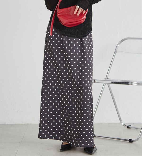 RANAN（ラナン）の「エンボスサテンナロースカート（ロングスカート）」｜詳細画像