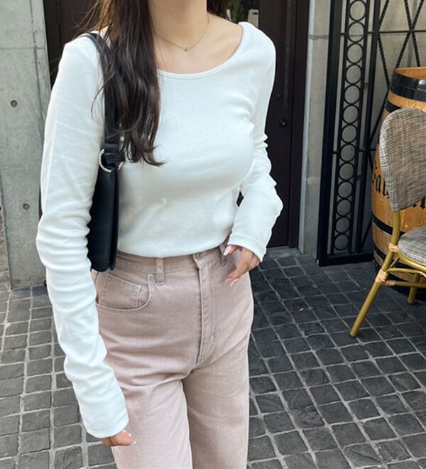 GeeRA（ジーラ）の「バックオープンリブトップス（カットソー）」｜詳細画像