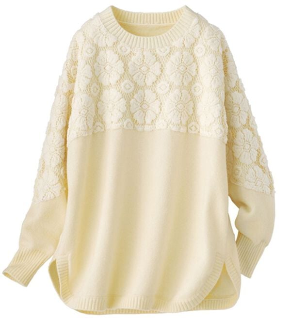 BELLUNA（ベルーナ）の「ふんわりフラワーレースニット（ニット・セーター）」｜オフ白