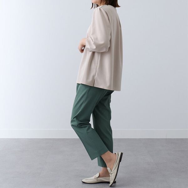 BELLUNA（ベルーナ）の「カットジョーゼット素材パール使いブラウス（ブラウス）」｜詳細画像