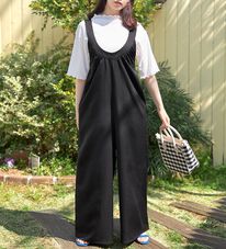 Viola e Viola（ヴィオラ エ ヴィオラ）の「ギャザーデザインサロペット（オールインワン）」