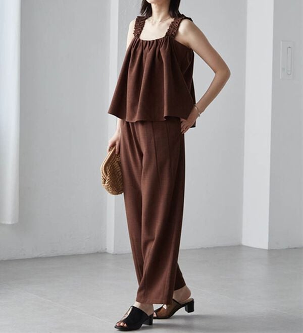 RANAN（ラナン）の「フリルデザインキャミセットアップ（ワイドパンツ・ガウチョ）」｜詳細画像