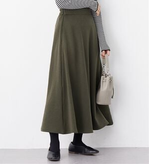 Viola e Viola（ヴィオラ エ ヴィオラ）の「【蓄熱保温】裏ファーフレアースカート（選べる！２丈）（ロングスカート）」｜カーキ