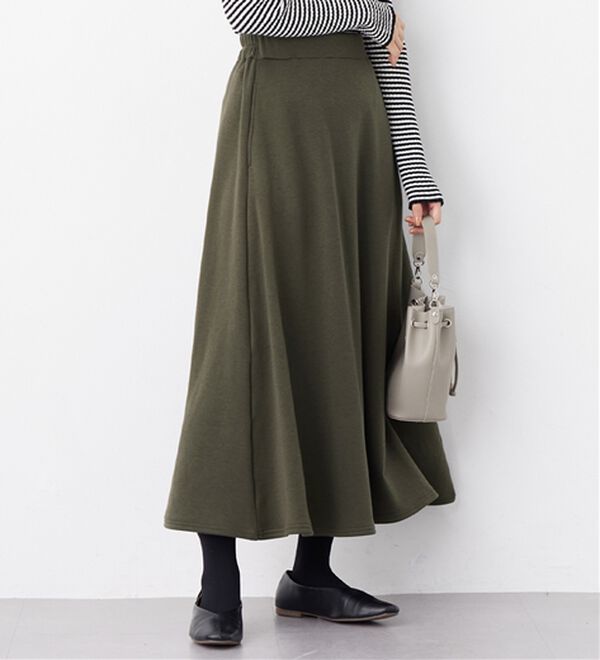 Viola e Viola（ヴィオラ エ ヴィオラ）の「【蓄熱保温】裏ファーフレアースカート（選べる！２丈）（ロングスカート）」｜カーキ