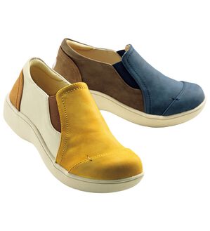 BELLUNA（ベルーナ）の「＜ＭＯＺ＞配色デザインスリッポンシューズ（スリッポン）」｜詳細画像