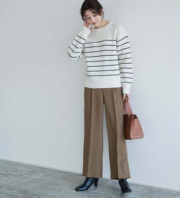 Pierrot（ピエロ）の「大人シルエットウールライクタックワイドパンツ（ワイドパンツ・ガウチョ）」｜詳細画像