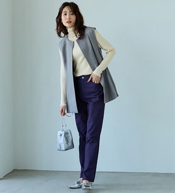 BELLUNA（ベルーナ）の「静電防止！蓄熱綿サテンストレッチカラーパンツ（フルレングスパンツ）」｜詳細画像