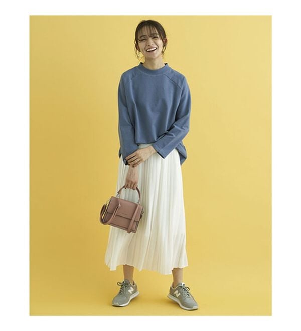 BELLUNA（ベルーナ）の「華奢見せ！しっかり裏毛素材コットン１００％トレーナー（トレーナー・スウェット）」｜詳細画像