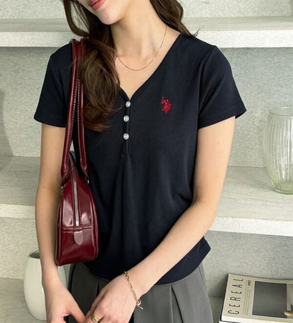 GeeRA（ジーラ）の「【ＵＳ．ＰＯＬＯ．ＡＳＳＮ】接触冷感Vネックヘンリーリブカットソー（カットソー）」｜詳細画像