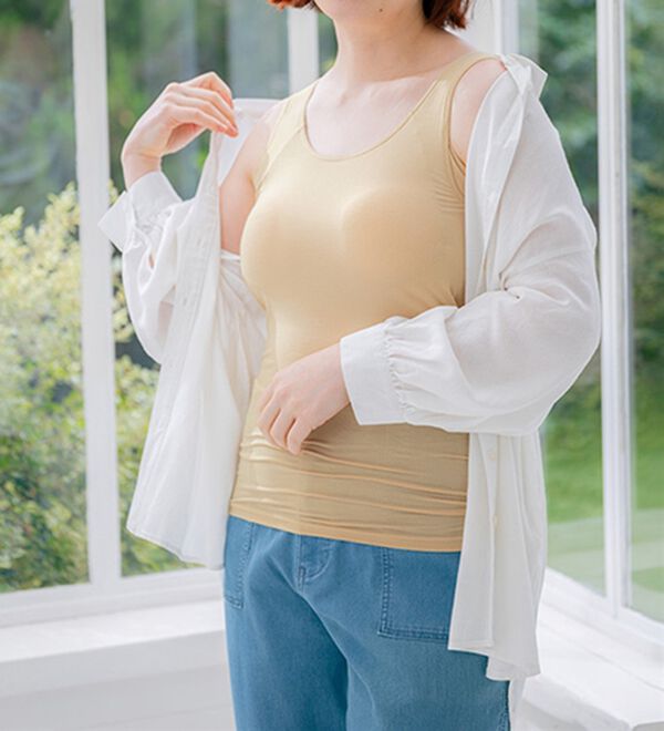 LAVIENNE（ラヴィエンヌ）の「接触冷感　なめらか素材背中フリーカップ付きインナー＜さらりラボ＞タンクトップ（ブラトップ・カップ付きインナー）」｜詳細画像