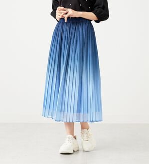 BELLUNA（ベルーナ）の「プリーツデザイングラデーションスカート（ロングスカート）」｜詳細画像