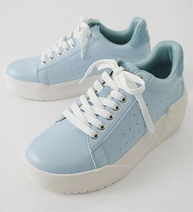 BELLUNA（ベルーナ）の「＜ｍｏｚ＞厚底軽量美脚スニーカー（スニーカー）」