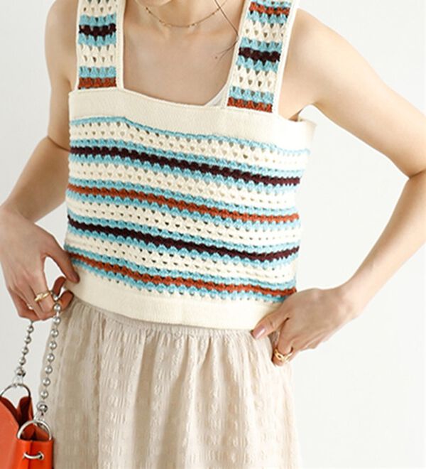 GeeRA（ジーラ）の「かぎ針編み風カラーニットビスチェ（ベスト）」｜アイボリー系