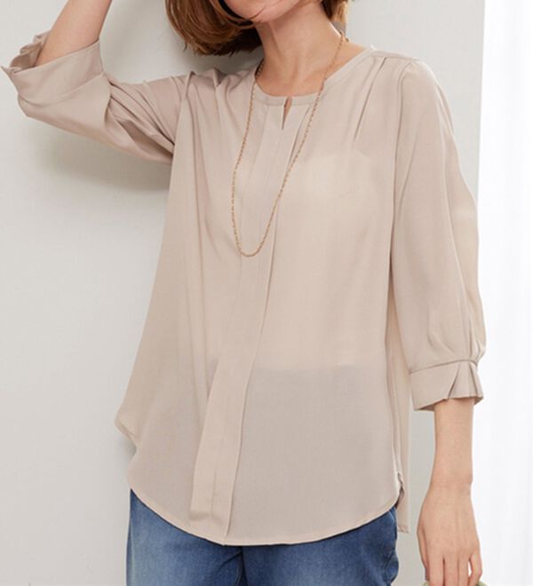 BELLUNA（ベルーナ）の「ひんやり機能付！袖タックキーネックブラウス（ブラウス）」｜詳細画像