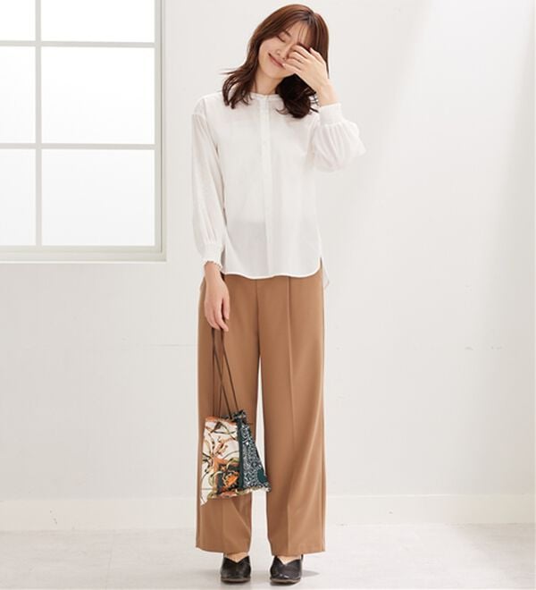 BELLUNA（ベルーナ）の「花柄袖刺しゅうデザインブラウス（ブラウス）」｜詳細画像